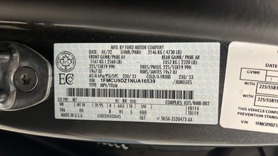 2022 Ford Escape Hybrid Titanium