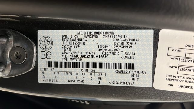 2022 Ford Escape Hybrid Titanium