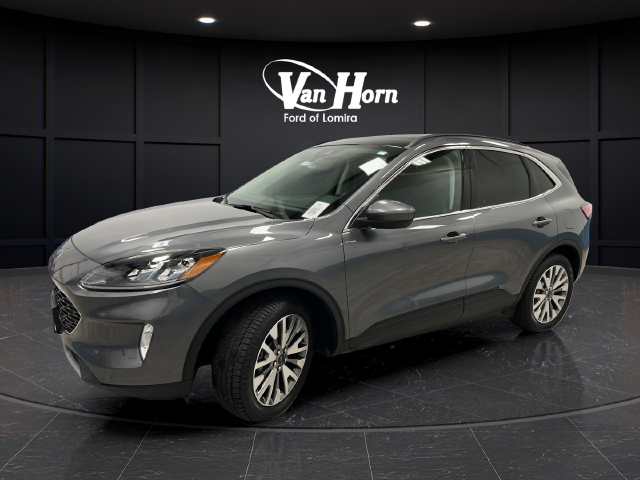 2022 Ford Escape Hybrid Titanium