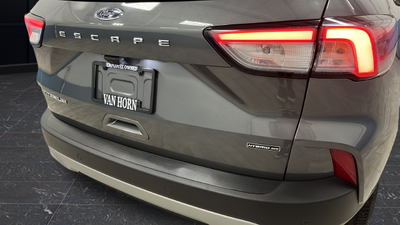 2022 Ford Escape Hybrid Titanium