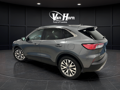 2022 Ford Escape Hybrid Titanium