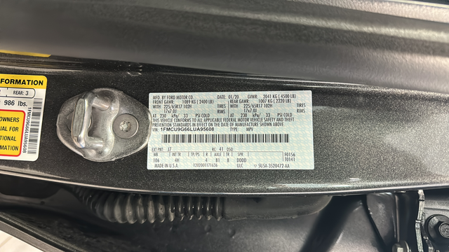 2020 Ford Escape SE