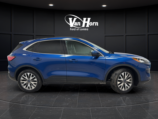 2022 Ford Escape Titanium