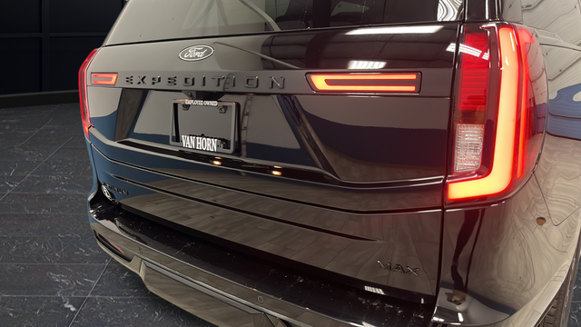 2025 Ford Expedition Max Platinum