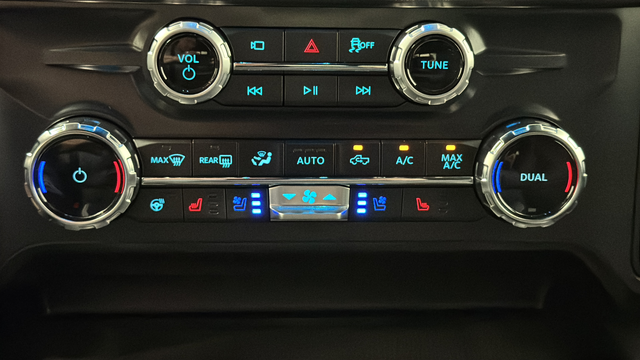 2025 Ford F-250SD Platinum