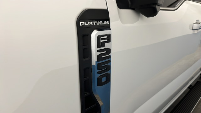 2024 Ford F-250SD Platinum