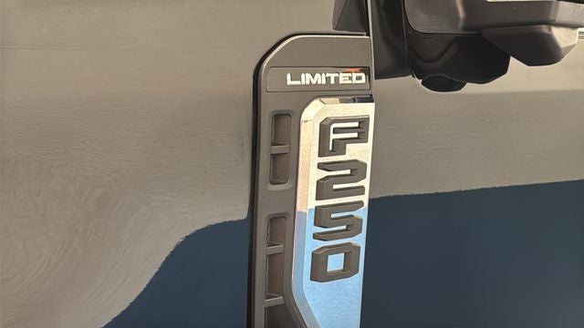 2023 Ford F-250SD Limited