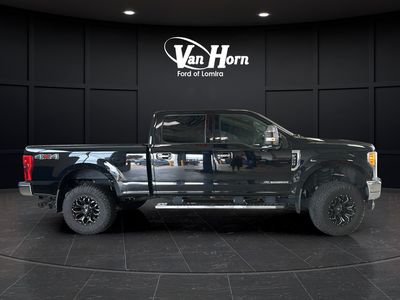 2017 Ford F-350SD XLT