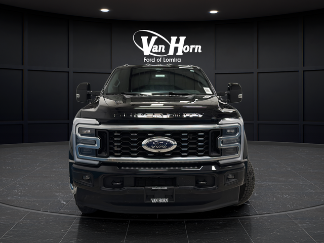 2025 Ford F-450SD Platinum DRW