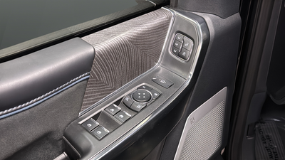 2025 Ford F-450SD Platinum DRW