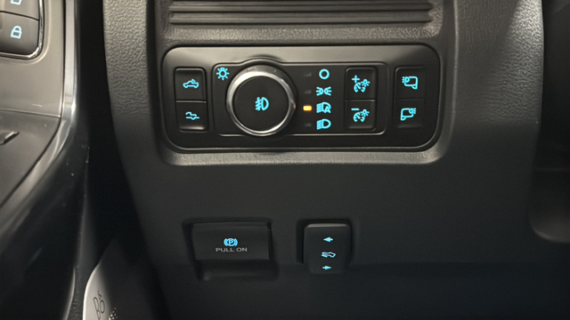 2025 Ford F-450SD Platinum DRW