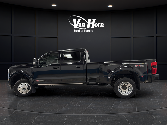 2025 Ford F-450SD Platinum DRW