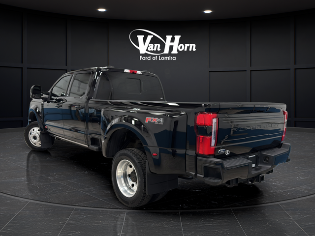 2025 Ford F-450SD Platinum DRW