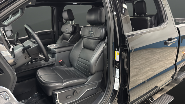 2025 Ford F-450SD Platinum DRW