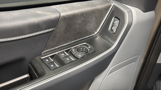 2025 Ford F-150 XLT Hybrid
