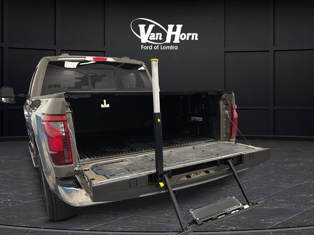 2025 Ford F-150 XLT Hybrid