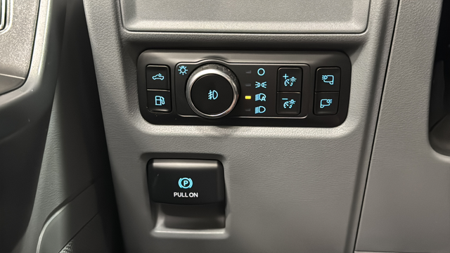 2025 Ford F-150 XLT Hybrid