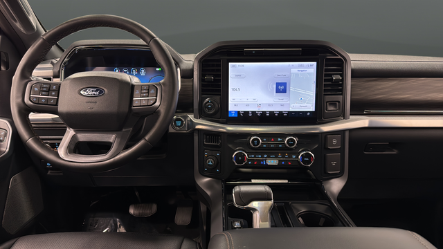 2025 Ford F-150 Lariat Hybrid