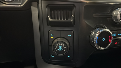 2025 Ford F-150 Lariat Hybrid
