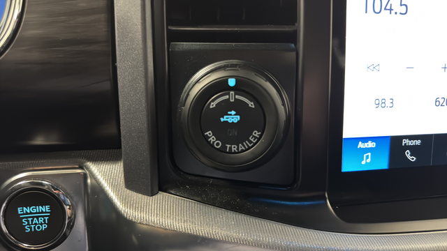 2025 Ford F-150 Lariat Hybrid
