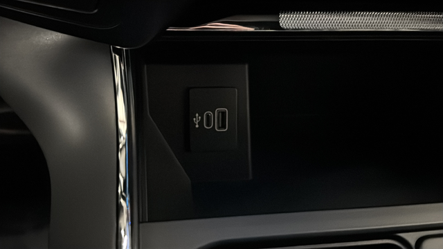 2025 Ford F-150 Lariat Hybrid