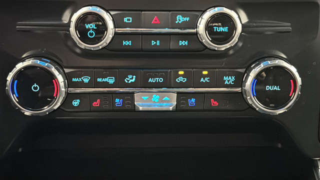 2025 Ford F-150 Lariat Hybrid