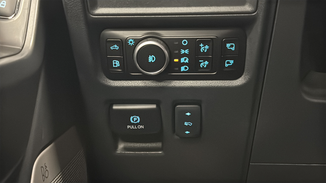 2025 Ford F-150 Lariat Hybrid