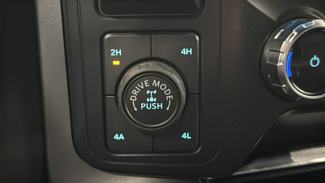 2025 Ford F-150 Lariat Hybrid