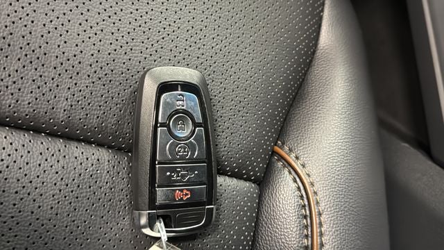 2025 Ford F-150 Lariat Hybrid