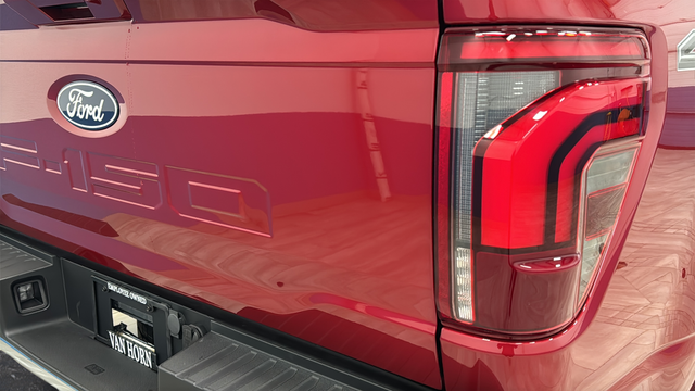 2025 Ford F-150 Lariat Hybrid
