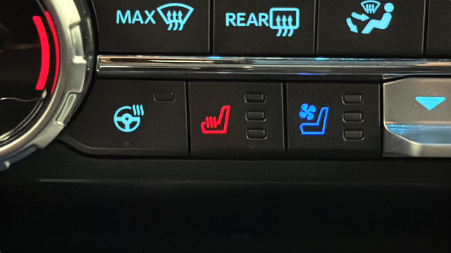 2025 Ford F-150 Lariat Hybrid