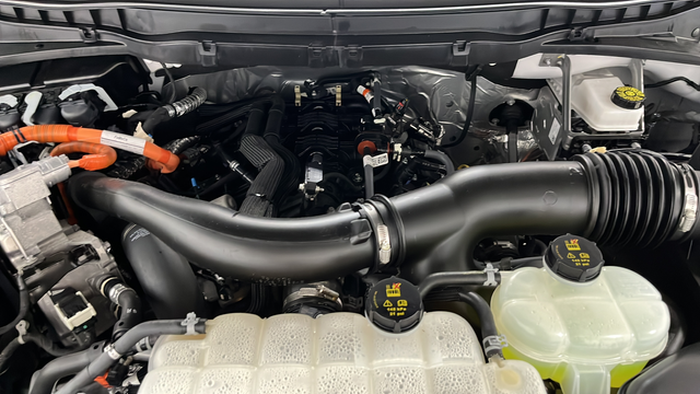 2025 Ford F-150 Platinum Hybrid