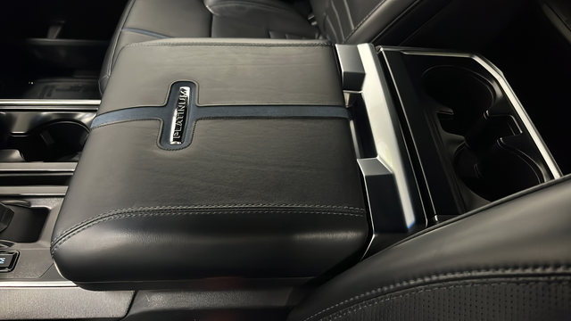 2025 Ford F-150 Platinum Hybrid