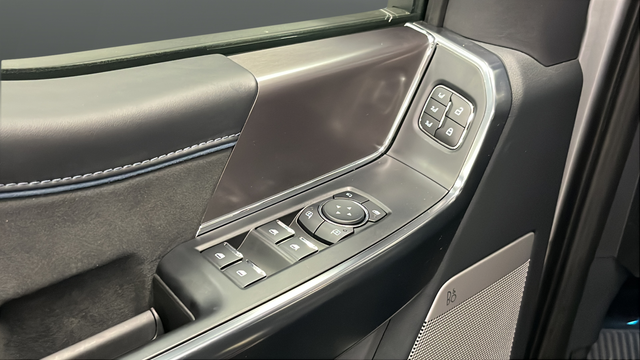 2025 Ford F-150 Platinum Hybrid