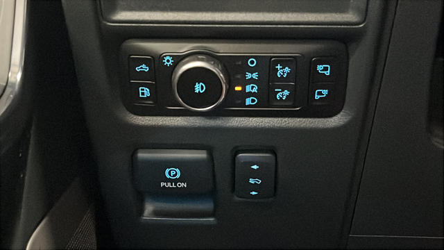 2025 Ford F-150 Platinum Hybrid