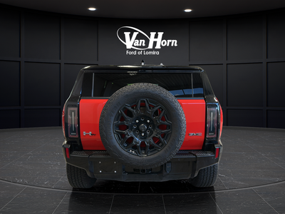 2025 GMC Hummer EV SUV 2X