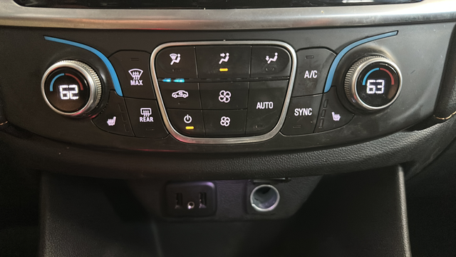 2019 Chevrolet Traverse LT Cloth w/1LT