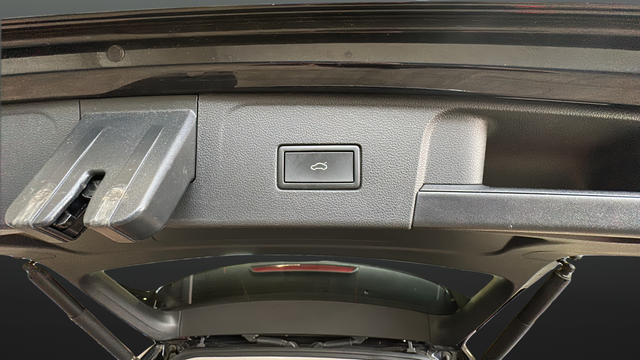 2024 Volkswagen Atlas 2.0T Peak Edition SE w/Technology