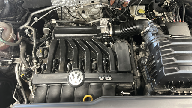 2022 Volkswagen Atlas Cross Sport 3.6L V6 SE w/Technology