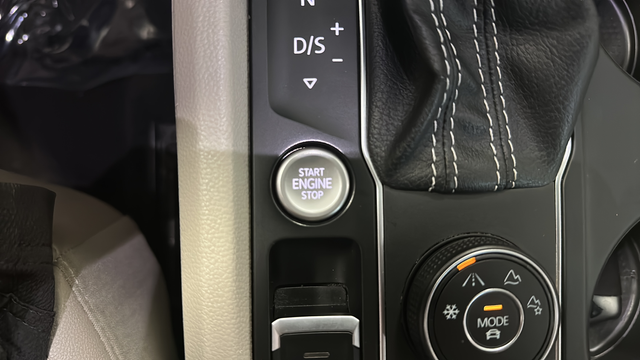 2021 Volkswagen Atlas 2.0T SE w/Technology
