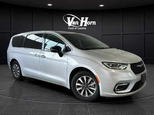 2024 Chrysler Pacifica Hybrid Select