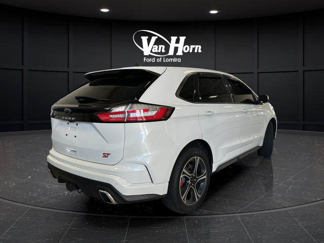 2022 Ford Edge ST