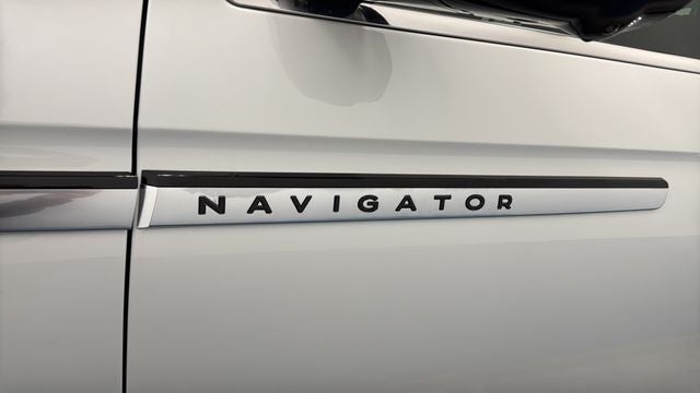 2025 Lincoln Navigator L Reserve