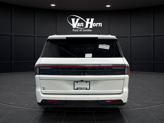 2025 Lincoln Navigator L Reserve