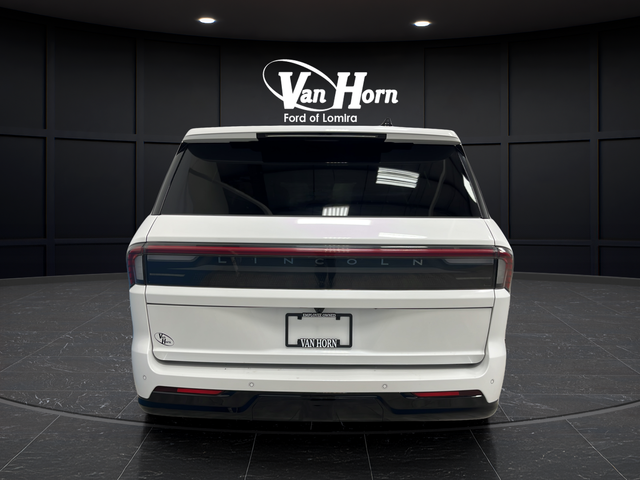 2025 Lincoln Navigator L Reserve