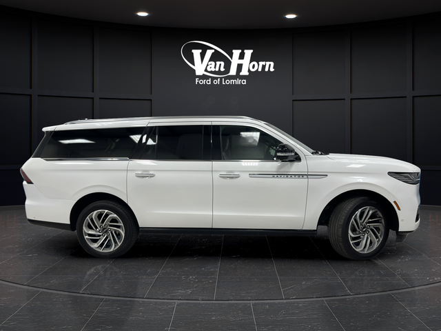 2025 Lincoln Navigator L Reserve