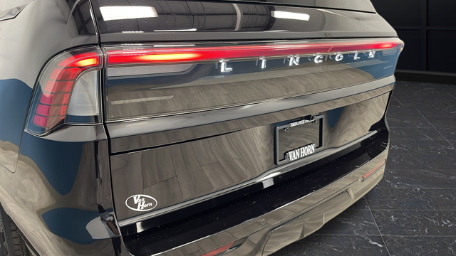 2025 Lincoln Navigator L Reserve