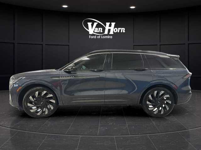 2024 Lincoln Nautilus Black Label