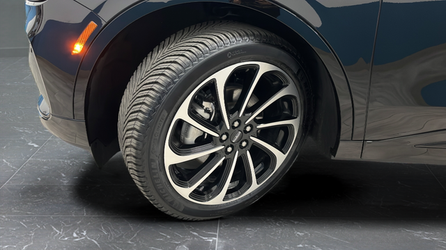 2025 Lincoln Nautilus Black Label