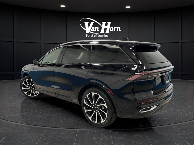 2025 Lincoln Nautilus Black Label